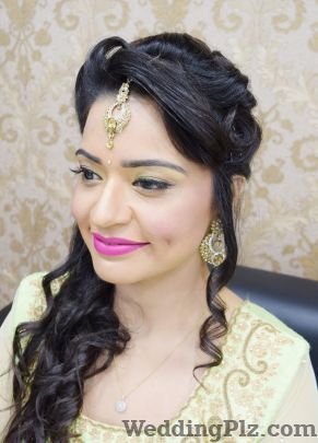 Makemeup Unisex Salon and Makeup Studio by Geeta Kapoor Makeup Artists weddingplz