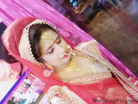 Kaynaat Makeup Studio Makeup Artists weddingplz
