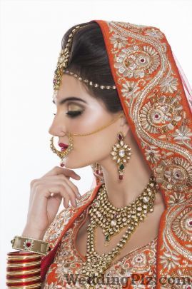 Mohsina Tufail Makeup Artists weddingplz