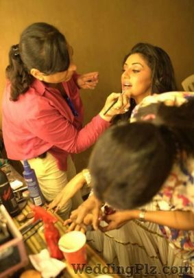 Mohsina Tufail Makeup Artists weddingplz