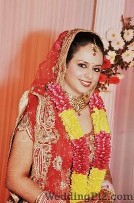 The Signature Designer Makeovers Makeup Artists weddingplz
