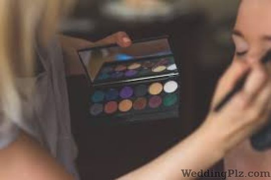 Thanmayi Makeovers Studio Makeup Artists weddingplz
