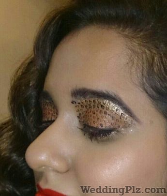 Disha Pamnani Makeup Artist Makeup Artists weddingplz