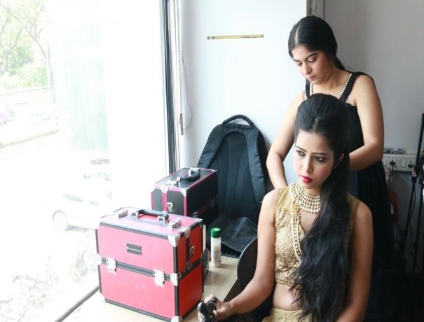 Disha Pamnani Makeup Artist Makeup Artists weddingplz