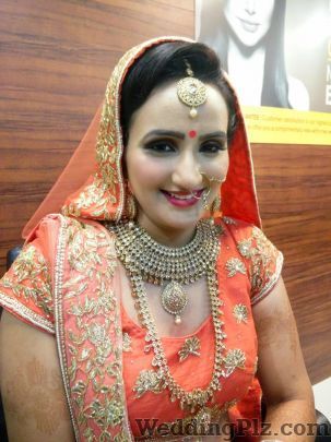 Nupur Makeup Artist Makeup Artists weddingplz