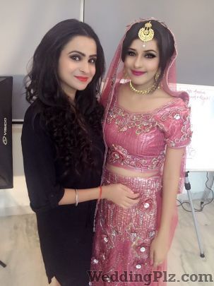 Supria Arora Makeovers Makeup Artists weddingplz