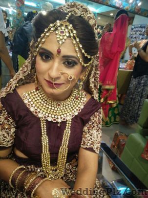 Inaya Makeovers By Neha Gupta Makeup Artists weddingplz