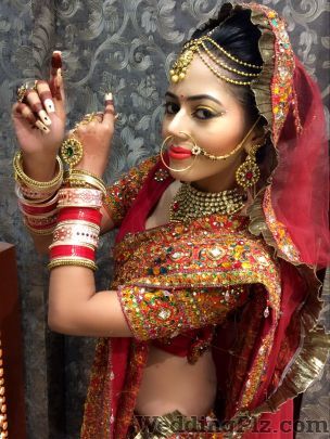 Inaya Makeovers By Neha Gupta Makeup Artists weddingplz