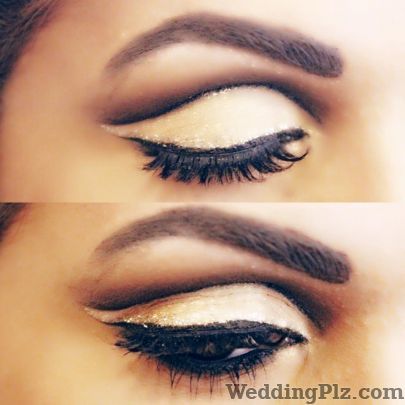 Inaya Makeovers By Neha Gupta Makeup Artists weddingplz