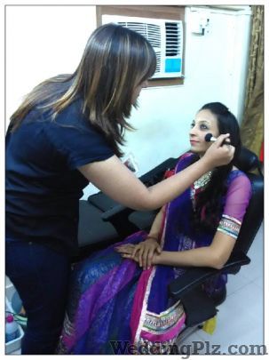 Indian Wedding Makeup by Kirti Gandhi Makeup Artists weddingplz