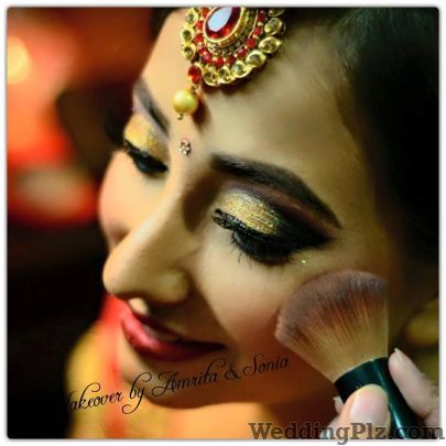 Makeup Artistry by Amrita and Sonia Makeup Artists weddingplz