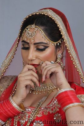 Maquillage by Anuradha Makeup Artists weddingplz