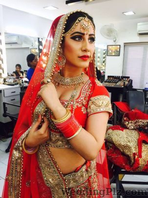 Maquillage by Anuradha Makeup Artists weddingplz