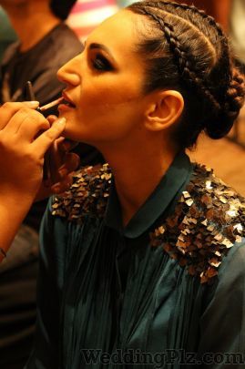 Makeup by Puja Mandavia Makeup Artists weddingplz