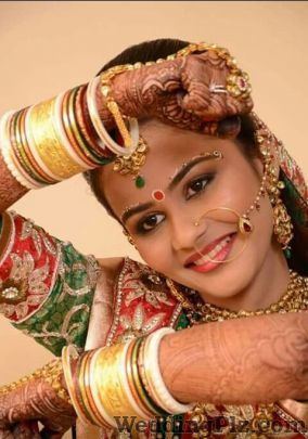 Ashwini Deshmukh Makeup Artists Makeup Artists weddingplz