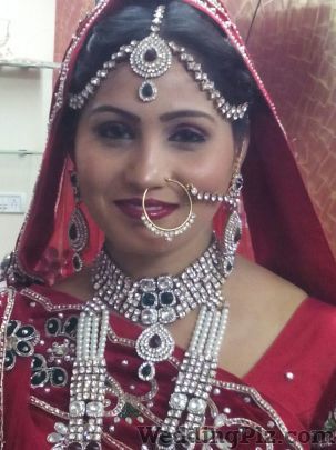 Ashwini Deshmukh Makeup Artists Makeup Artists weddingplz