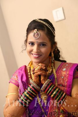 Ashwini Deshmukh Makeup Artists Makeup Artists weddingplz