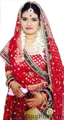 Smita Nirbhavane Makeup Artists weddingplz