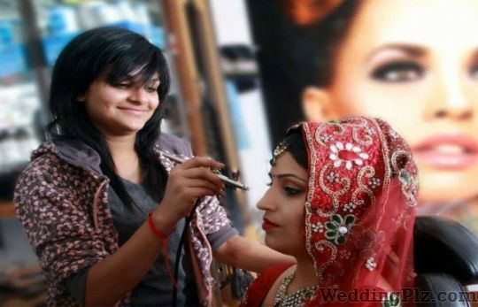 Ekta Makeup Artist Makeup Artists weddingplz
