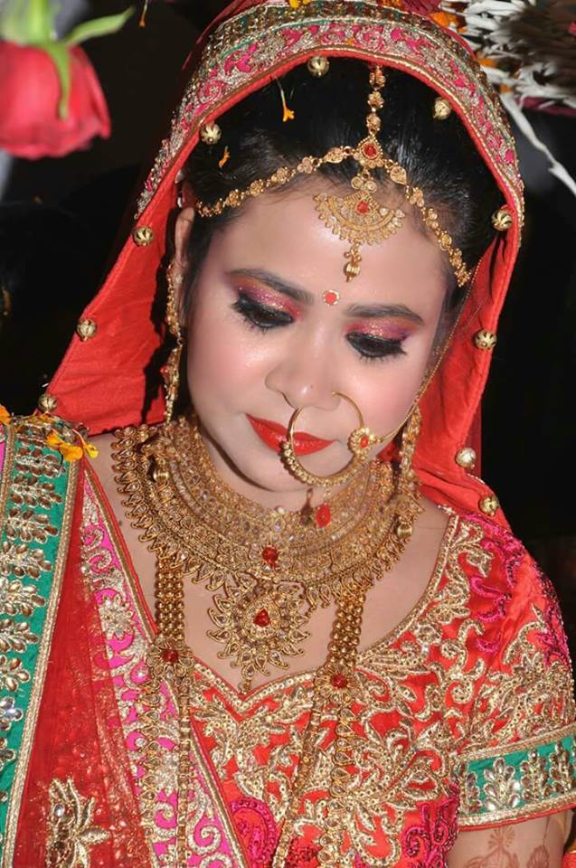 Professional Makeup Artist Bhavya Makeup Artists weddingplz