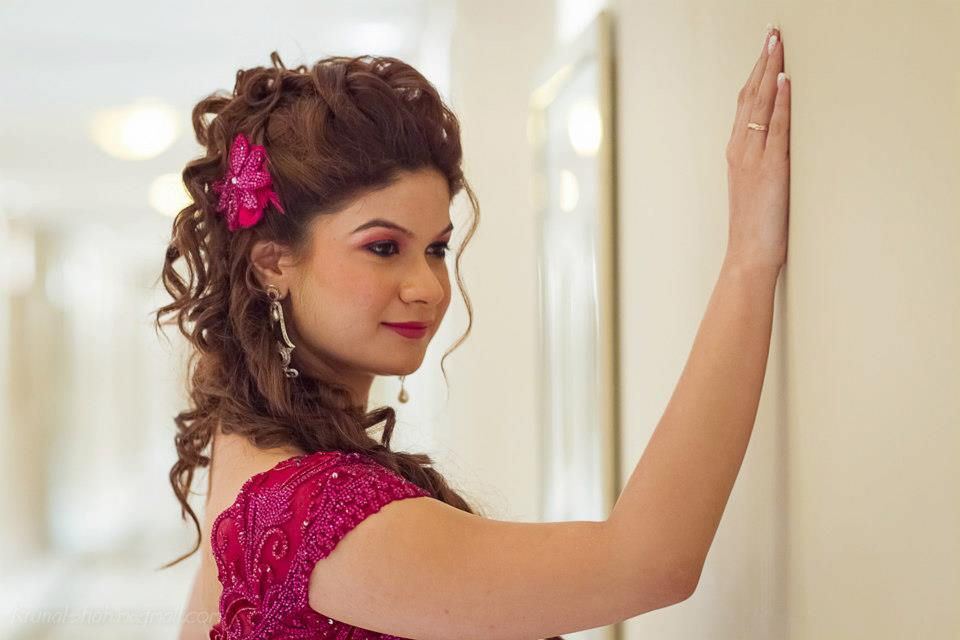 Glowup Makeup Artists weddingplz