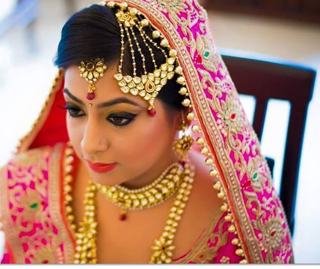 Glowup Makeup Artists weddingplz