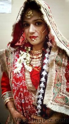 Look Good by Devika Makeup Artists weddingplz