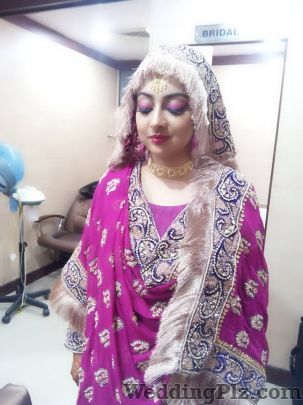 Look Good by Devika Makeup Artists weddingplz