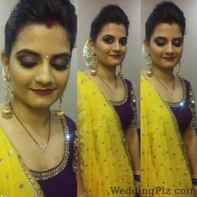 Makeup By Shrutika Makeup Artists weddingplz