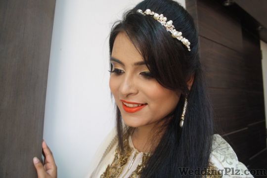 Afsha Merchant Makeup Artists Makeup Artists weddingplz