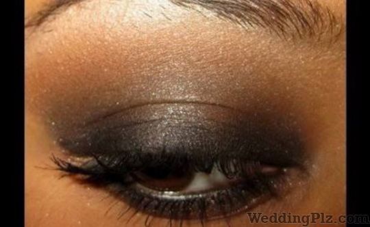 Afsha Merchant Makeup Artists Makeup Artists weddingplz