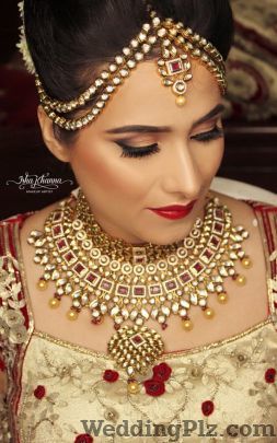 Isha Khanna Makeup Artist Makeup Artists weddingplz