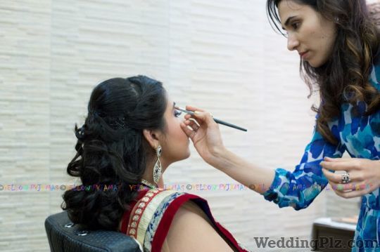 Simranns Salon Makeup Artists weddingplz