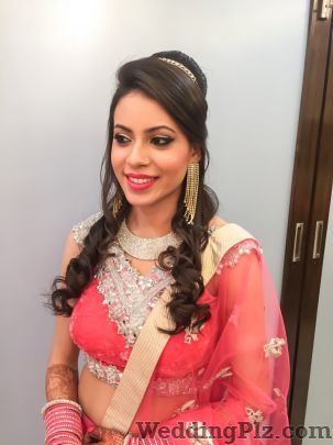 Simranns Salon Makeup Artists weddingplz