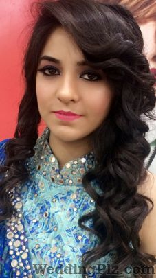 Mansi Sobti Makeover Makeup Artists weddingplz