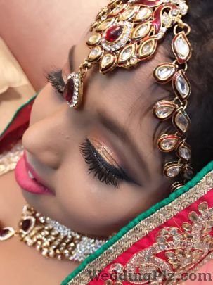 Mansi Sobti Makeover Makeup Artists weddingplz