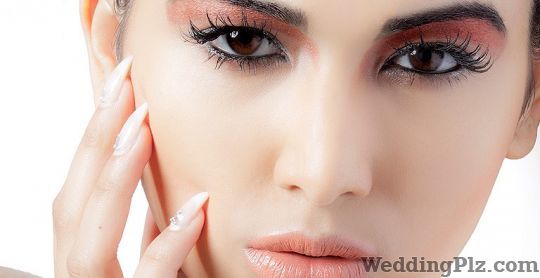 Goldenbrush Academy Makeup Artists weddingplz