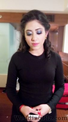Leenaa Rathore Makeover Makeup Artists weddingplz