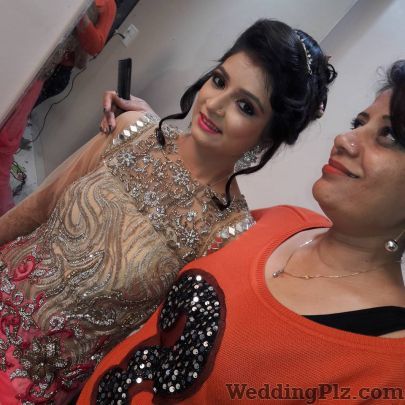 Bhavna Makeup Studio Makeup Artists weddingplz