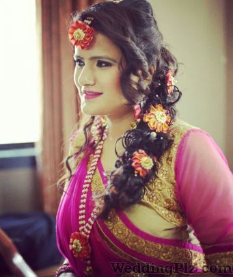 Bhavna Makeup Studio Makeup Artists weddingplz