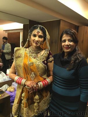 Bhavna Makeup Studio Makeup Artists weddingplz