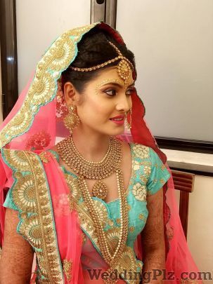 Makeover By Farha Makeup Artists weddingplz