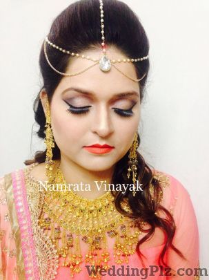 Makeup artist Namrata Vinayak Makeup Artists weddingplz