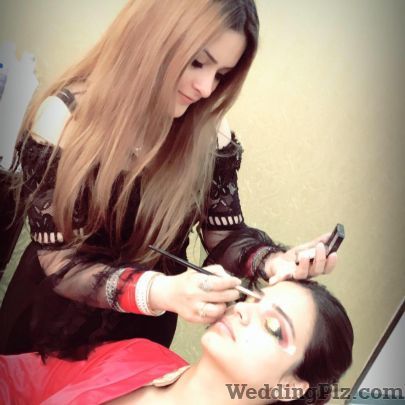 BlushyourFace by Palak Khanduja Makeup Artists weddingplz