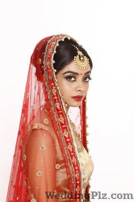 Neha Chaudhary MUAH Makeup Artist and Hairstylist Makeup Artists weddingplz