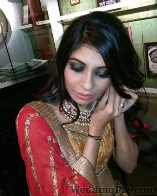 Makeup Artist Aachal Jain Makeup Artists weddingplz