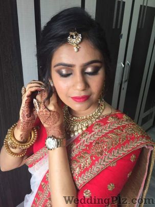 Makeup Artist Aachal Jain Makeup Artists weddingplz