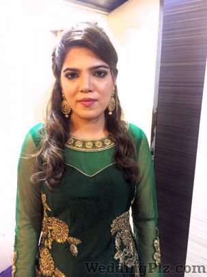 Makeup Artist Aachal Jain Makeup Artists weddingplz