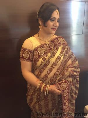 Makeovers By Pooja MS Makeup Artists weddingplz