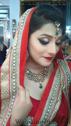 Priyanshi Khandelwal Makeovers Makeup Artists weddingplz